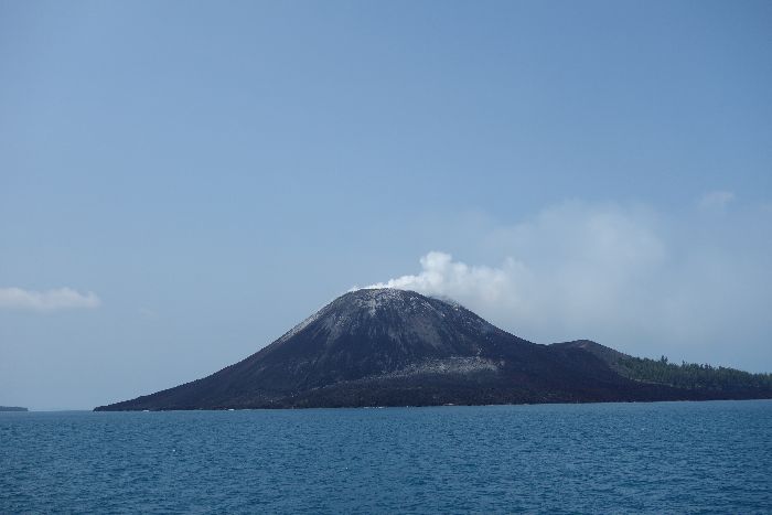 Вулкан Анак-Кракатау