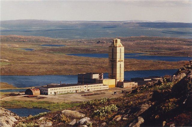 Кольская сверхглубокая скважина, 1990 год Кольская сверхглубокая скважина, 1990 год