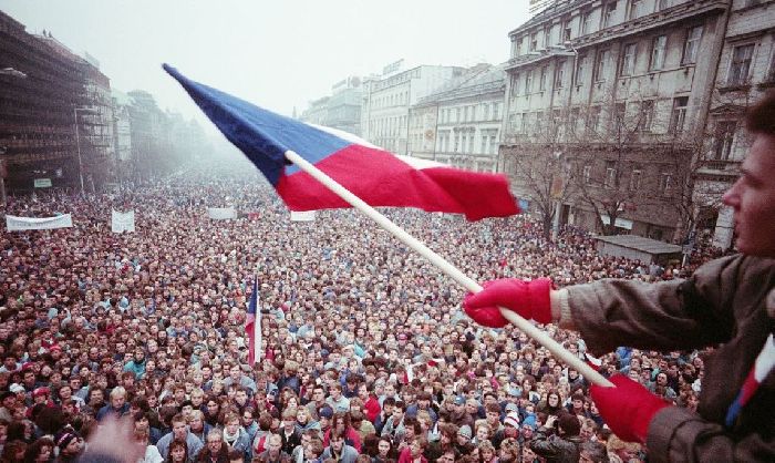 Чехословакия, бархатная революция