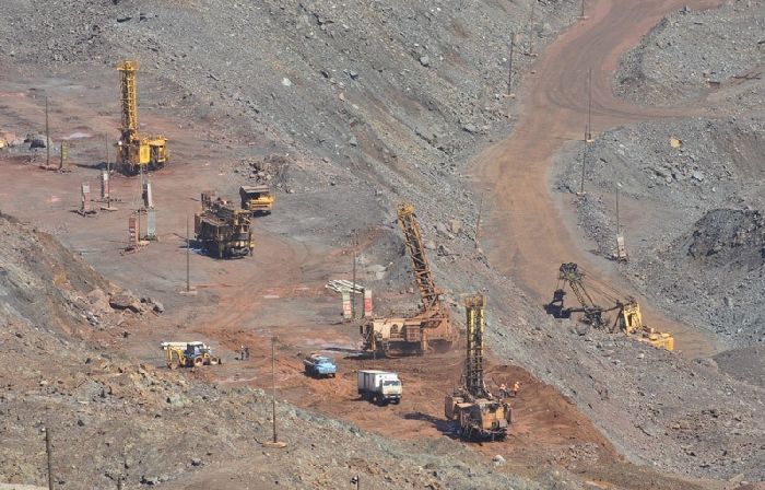 Добыча железной руды в России