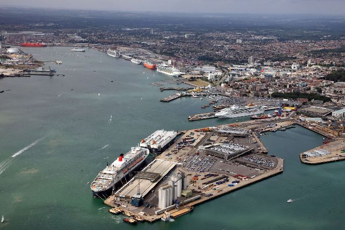 Крупнейший порт Великобритании