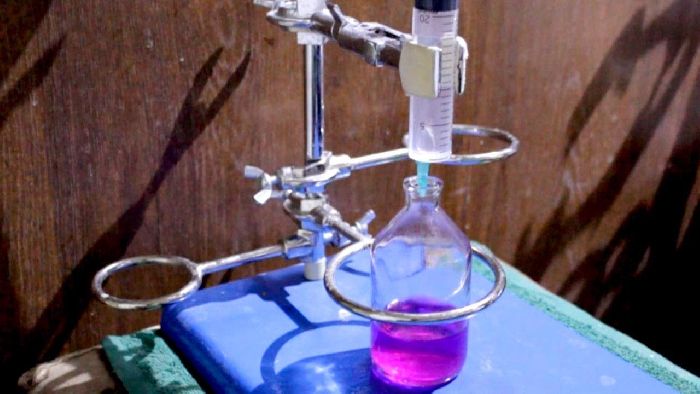 Уравнение реакции между щелочью и кислотой