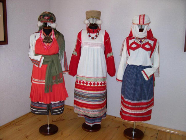 Национальные костюмы народов Поволжья
