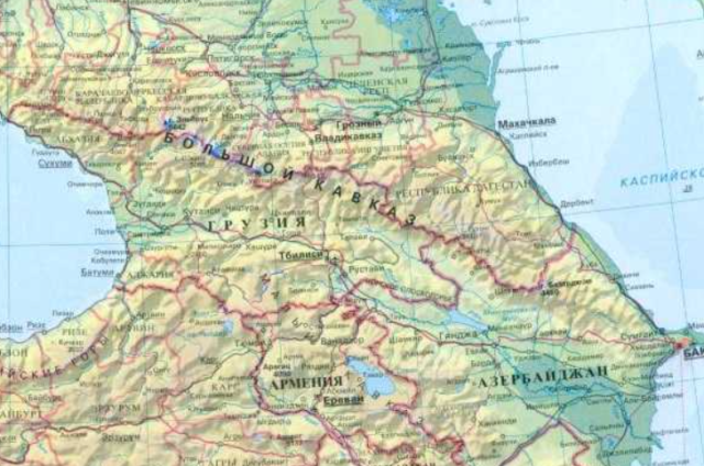 Город расположен на кавказе. Горы большой Кавказ на физической карте. Кавказские горы на карте России Эльбрус. Кавказ гора Эльбрус на карте России.